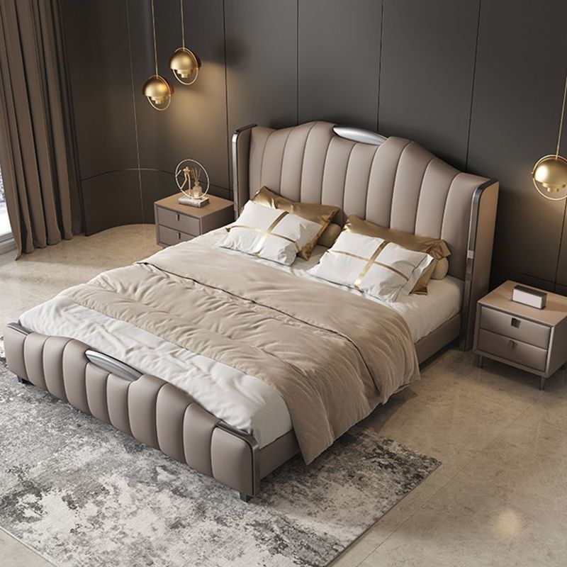 Glam Pine Wood avec tête de lit le matelas en panneau de camelback inclus Cadre de lit