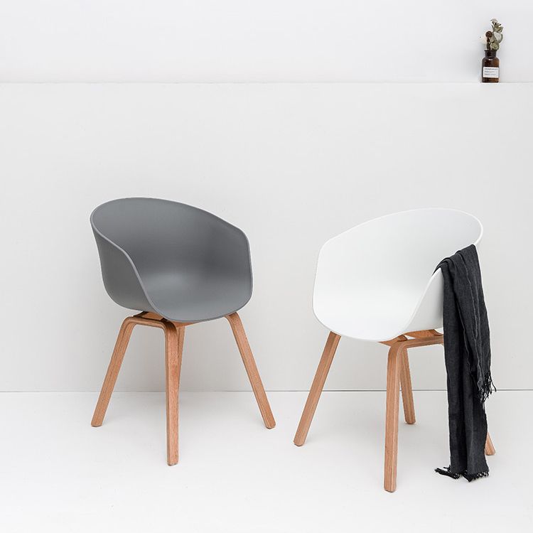 Contemporary Style Dining Room Chairs Solid Arm Chair with Wooden Legs Clearhalo ' kitchen&dining_furn' 'Dining Chairs' 'Dining Tables & Seating' 'dining_chair' 'Furniture' 'furniture_dining_chair' 'Kitchen & Dining Furniture' 'kitchen' 1200x1200_c17891cb-cee7-47b0-a699-bb75a9937ea9