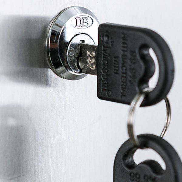 Metal Storage Cabinet for Bathroom Modern Cabinet with Hinged Doors Clearhalo 'Armoires & Wardrobes' 'armoires_wardrobes' 'Bedroom Furniture' 'furn' 'furn_armoires_wardrobes' 'Furniture' 1200x1200_c17b7e5e-7cc2-4945-918f-d972868e4f3c