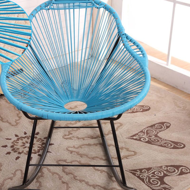 Chaise à bascule contemporaine chaise d'aile en osier arrière couleur solide chaise à bascule intérieure