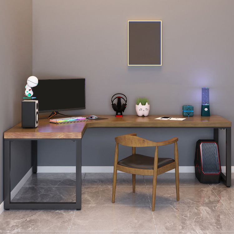 Industrial Solid Wood Writing Desk L-Shape Office Desk with Metal Legs Clearhalo 'furn' 'furn_office_desk' 'Furniture' 'Office Desks' 'Office Furniture' 'office_desk' 1200x1200_c18db940-8b32-4f1e-b1a4-d0d6244e64ec