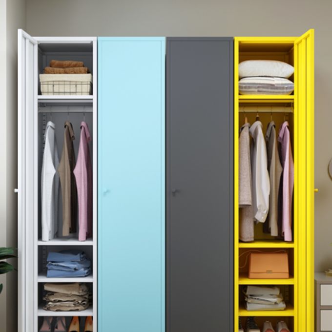 Stalen eigentijdse garderobe -armoire met benen scharnierende opbergkast