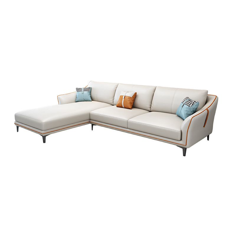 Divano braccio inclinato in pelle moderna di metà secolo con cuscini con cuscini