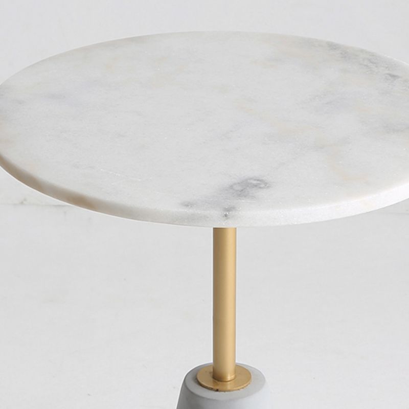 Tavolo da fine della finitura antica piedistallo, tavolo laterale lucido