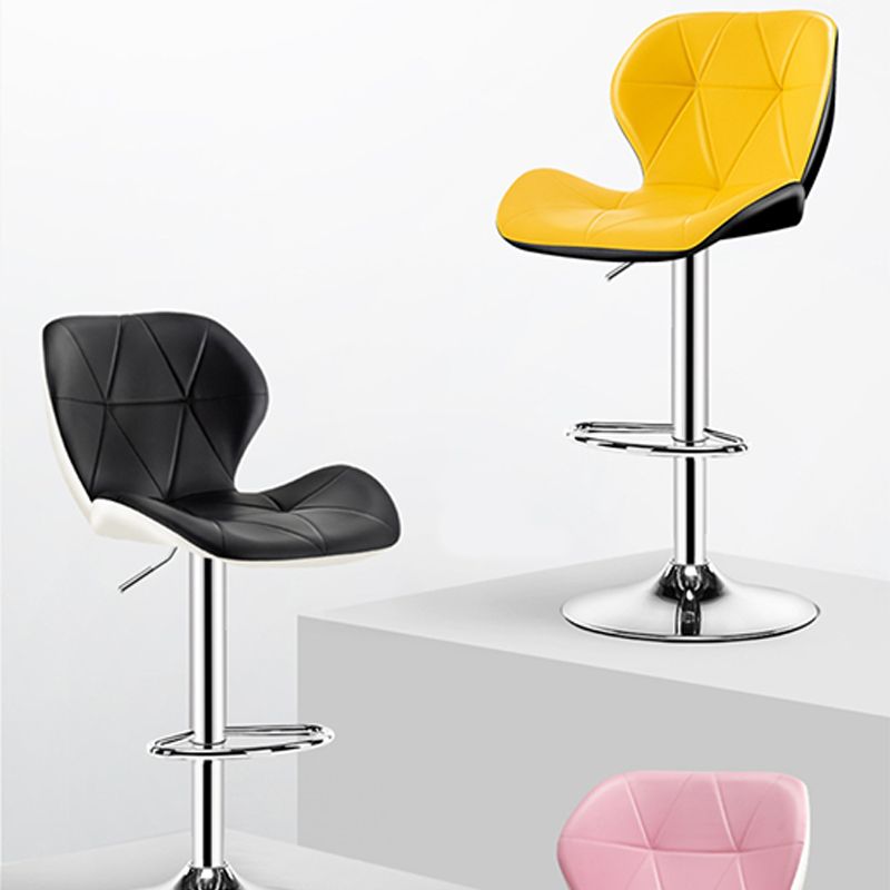 Scandinave Metal Barstool Adjustable Back Back PU PU Leather Tabourets en finition mate