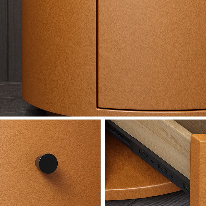 Zeitgenössischer Kunstleder -Nachttisch 2/3 - Schubladen Nachttisch