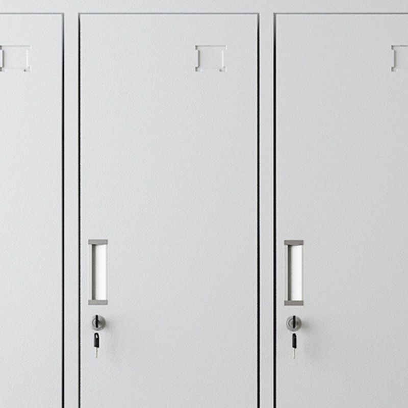 Archivo informal de archivos verticales de metal o archivador de oficina