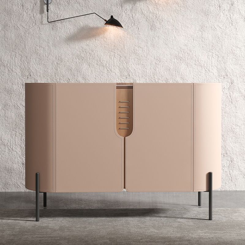 Server in stile contemporaneo di credenza in pietra con armadi e cassetti