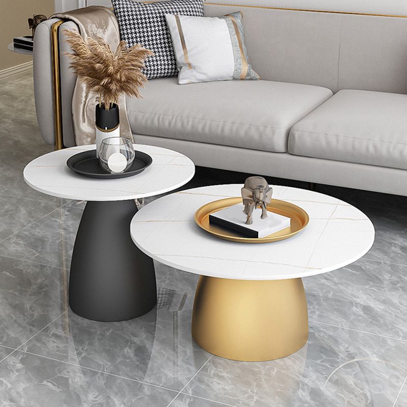 Tavolino moderno di ferro/pietra moderno di metà secolo diafallo 23,6 "/31,5"