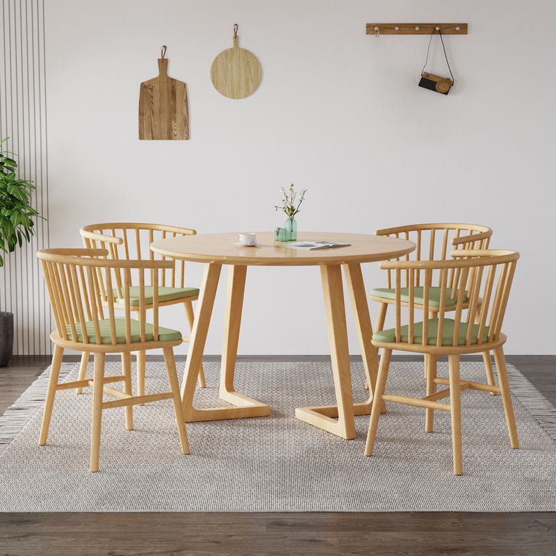 Modern Round Dining Table Rubberwood Solid Wood Dining Table with Sled Base Clearhalo 'Dining Tables & Seating' 'Dining Tables' 'dining_table' 'furn' 'furn_dining_table' 'Furniture' 'Kitchen & Dining Furniture' 1200x1200_c2f7b9f5-6391-43ae-b0d8-3ac3e6377666