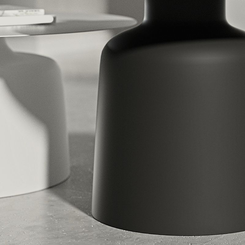 15.7 "/18.5"背の高い鉄の台座白 /黒い丸いコーヒーテーブル