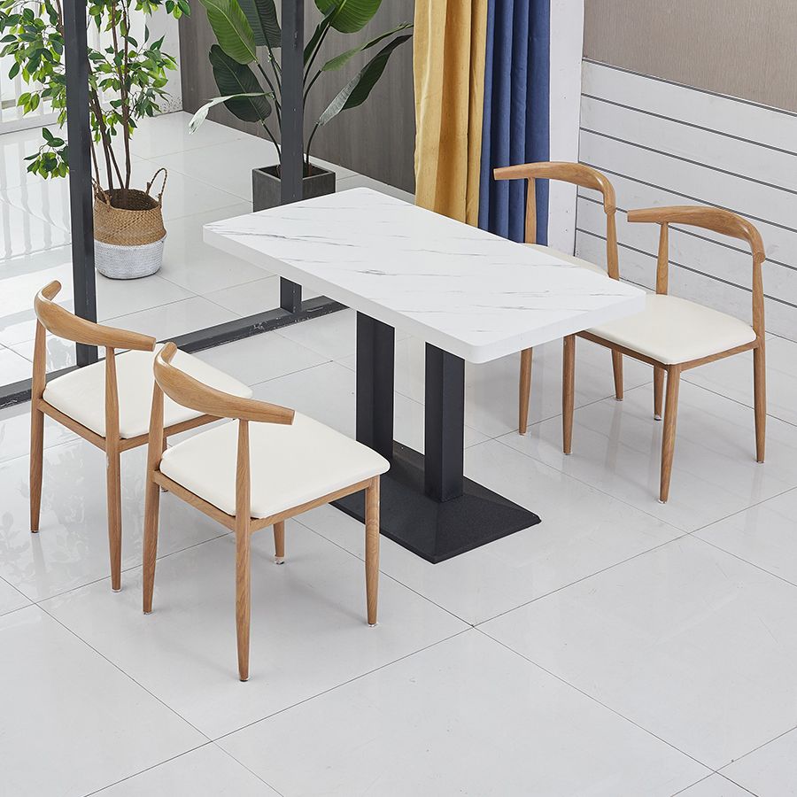 Moderner Holz -Esstisch mit Metallbeinen für Wohnzimmer