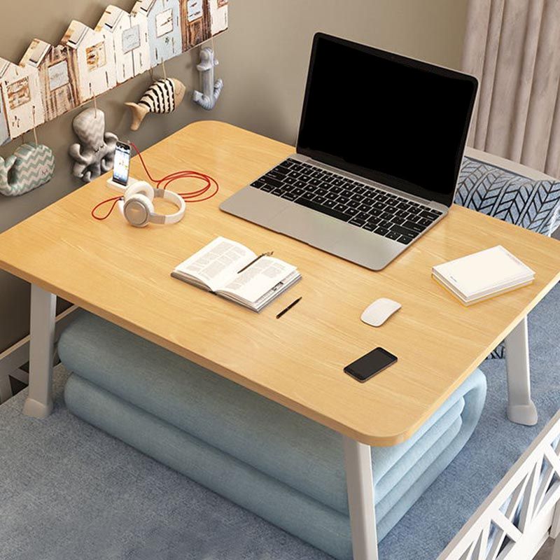 Modern Metal Office Desk White Rectangular Writing Desk for Home Clearhalo 'furn' 'furn_office_desk' 'Furniture' 'Office Desks' 'Office Furniture' 'office_desk' 1200x1200_c36b180a-6930-4bad-b90b-eac98d833681
