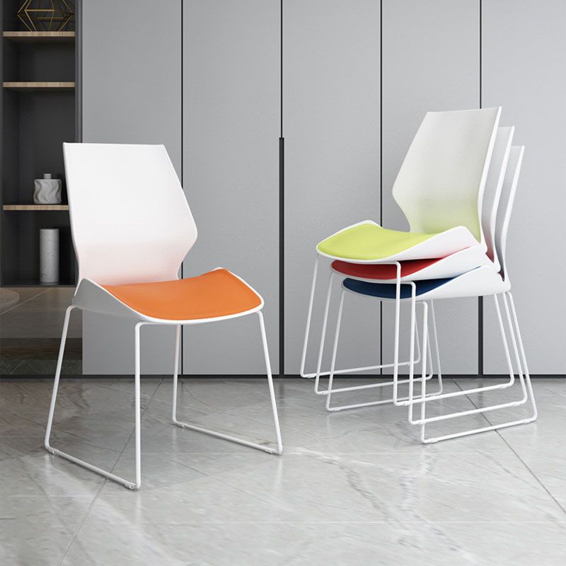 Chaise de tâche rembourrée sans bras moderne sans roues chaise de bureau