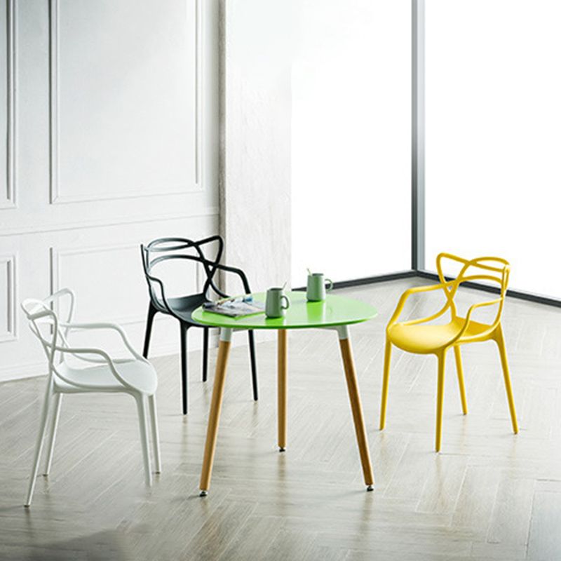 Sillas laterales nórdicas de brazo abiertas sillas traseras con patas de plástico para uso en el hogar