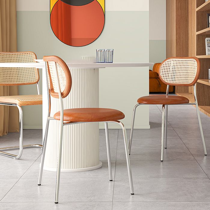 家のためのモダンなダイニングチェアメタルベースレザーダイニングチェア