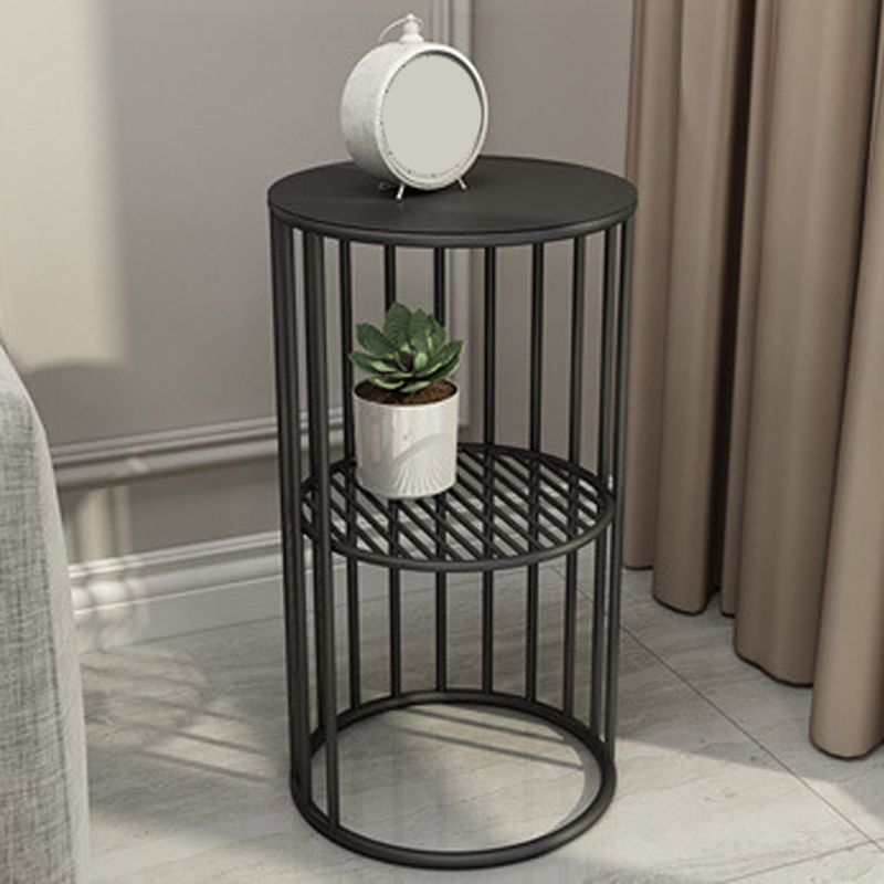 21.65 "Alto Metal Glam Nightstand de almacenamiento Abierto de almacenamiento Bedside Bedside con estantes