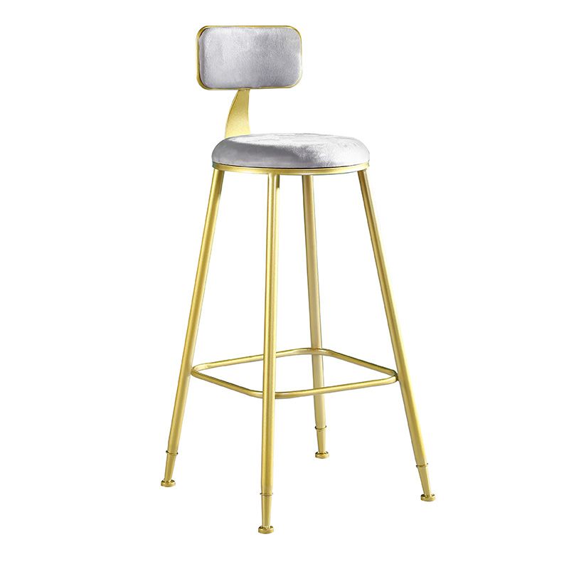Samt-Barhocker im Glam-Stil, runder Barhocker mit goldenem Rahmen