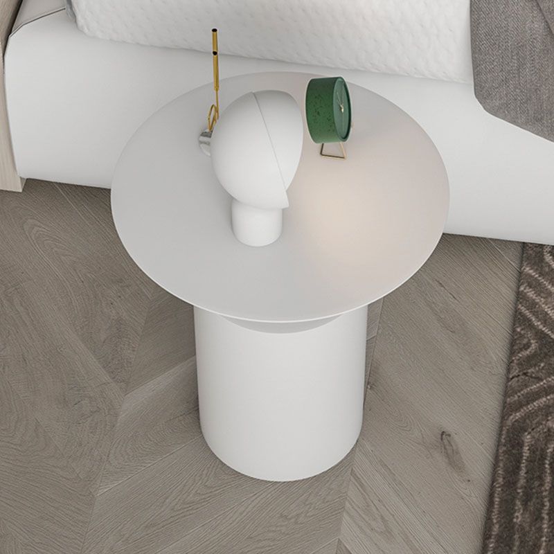 Tavolo da notte contemporaneo in metallo mobile rotondo per camera da letto