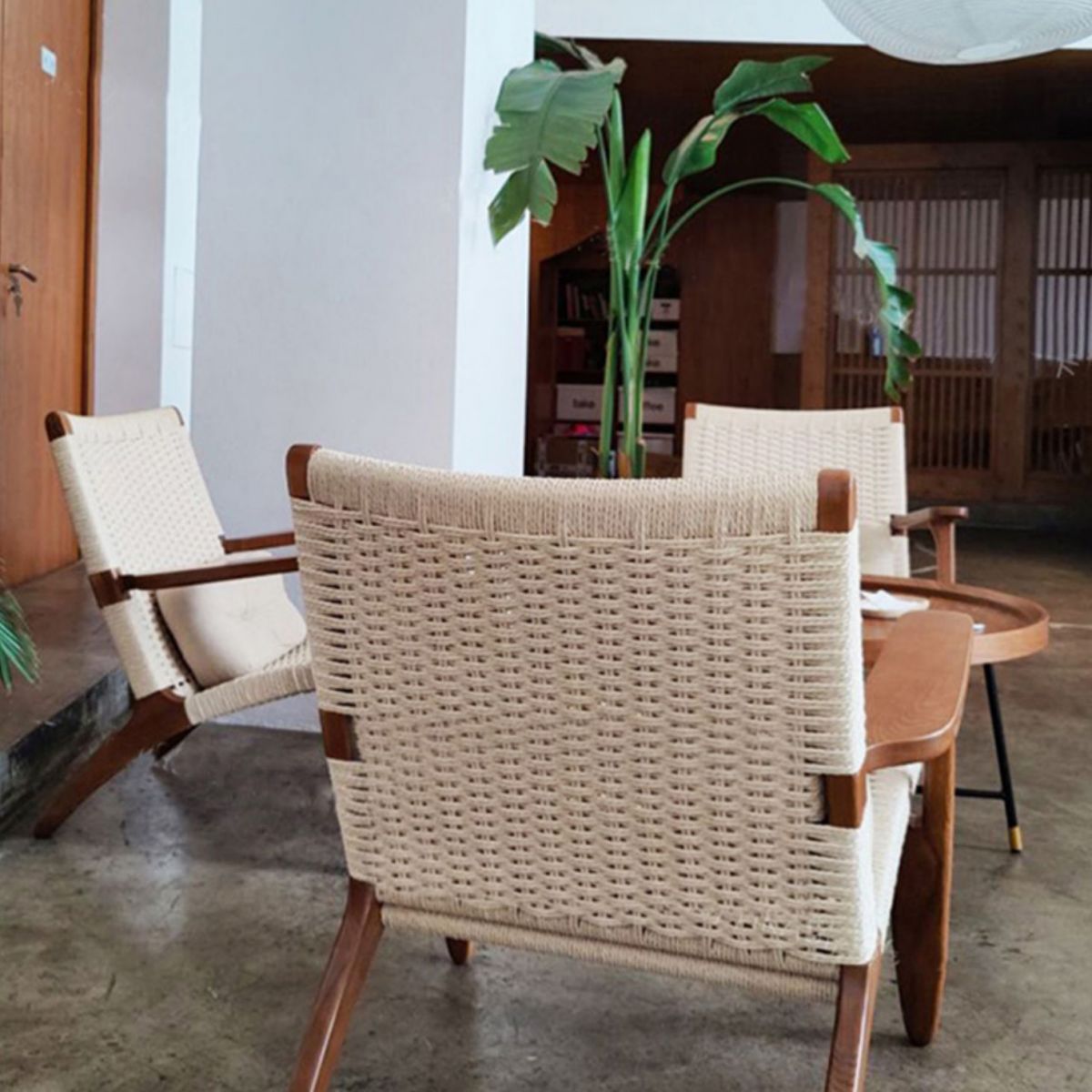 Eigentijdse massief houten stoel stoel huizen riet achter eetstoel