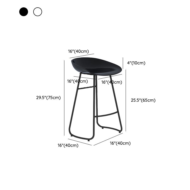 Industriële plastic tegenaankrukte barkruk met metalen basis