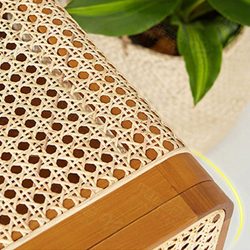 Contemporary Lower Shelf Nightstand Wooden Bedside Cabinet with Door for Bedroom Clearhalo 'Bedroom Furniture' 'furn' 'furn_night_stand' 'Furniture' 'night_stand' 'Nightstands' 1200x1200_c54d7783-7456-46c0-a7ac-cf215f212971