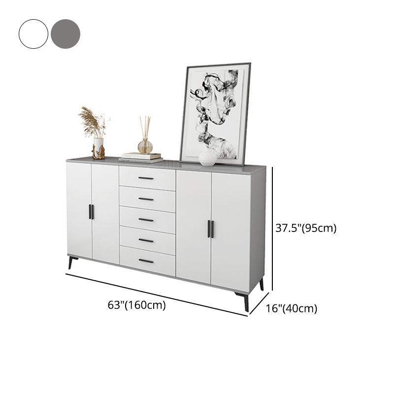 黒いまっすぐな脚ストレージキャビネットを備えたモダンな木製のアクセントキャビネット