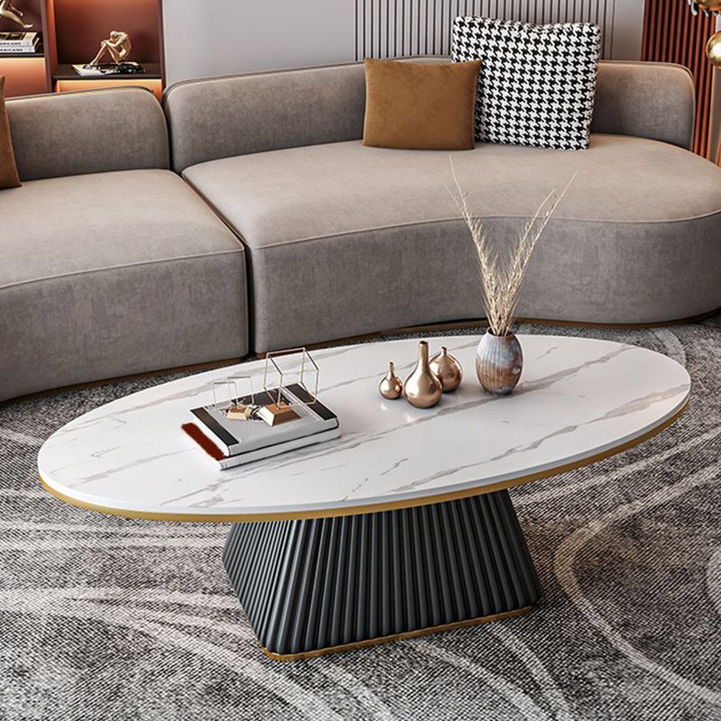 Table en ardoise ovale de style moderne avec table basse de base carrée en métal