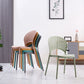 Silla lateral de té de leche escandinava apilada acabado mate silla de comedor de plástico