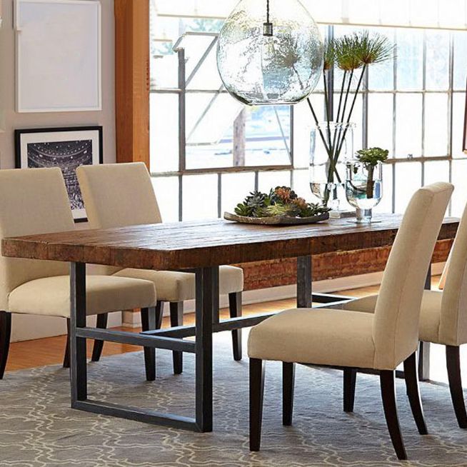 Tavolo da pranzo rettangolare in stile moderno medioevali in legno