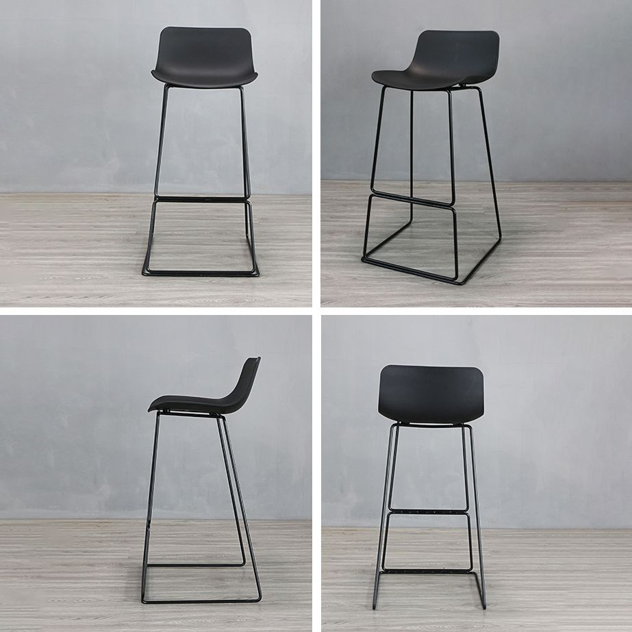 Modern Style Bar-stool Plastic Counter Bar Stool with Metal Legs for Restaurant Clearhalo 'Bar Furniture' 'Bar Stools' 'bar_stools' 'furn' 'furn_bar_stools' 'Furniture' 'furniture_bar_stools' 'Kitchen & Dining Furniture' 1200x1200_c6021b64-9c25-4fe3-9253-de35c12ad862