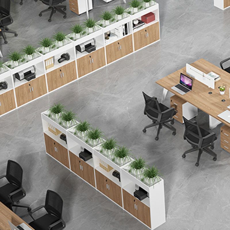 Moderno moderno mobile in legno ingegnerizzato con archiviazione di blocco per home office
