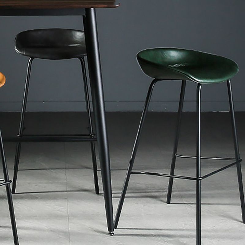 Industrial Style Bar-stool with Iron Legs Bucket Seat for Kitchen Bar Clearhalo 'Bar Furniture' 'Bar Stools' 'bar_stools' 'furn' 'furn_bar_stools' 'furniture_bar_stools' 'Kitchen & Dining Furniture' 'kitchen&dining_furn' 'kitchen' 'kitchen_furn' Furniture' 1200x1200_c6418100-c323-4a32-a2a7-632f677bc5da