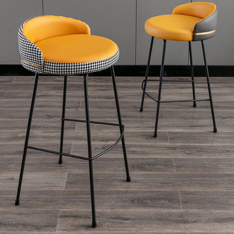 Modern Counter Bar Stool Armless Leather Bar Stool with Footrest Metal Base Clearhalo 'Bar Furniture' 'Bar Stools' 'bar_stools' 'furn' 'furn_bar_stools' 'furniture_bar_stools' 'Kitchen & Dining Furniture' 'kitchen&dining_furn' 'kitchen' 'kitchen_furn' Furniture' 1200x1200_c6cd9a72-200d-4b8d-8a56-568b9bcc4f5d