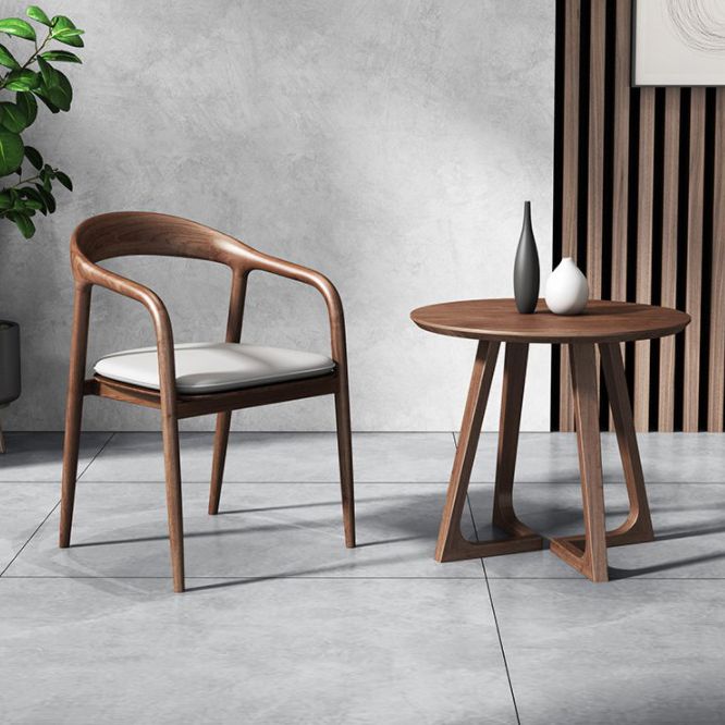 Round Casual Dining Table Wood Color Fixed Table with Ashwood Solid Wood Clearhalo ' dining_table' 'Dining Tables & Seating' 'Dining Tables' 'furn' 'furn_dining_table' 'Furniture' 'furniture_dining_table' 'Kitchen & Dining Furniture' 'kitchen&dining_furn' 'kitchen' 'kitchen_dining_table' 1200x1200_c703b5a3-dd8c-4598-834f-30a3bc9ad314