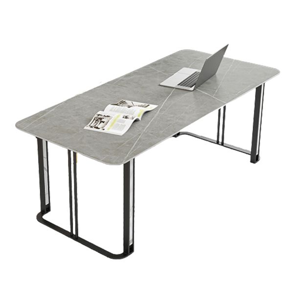 Eigentijdse gebogen kantoorbureau antieke afwerking computerbureau met metalen benen