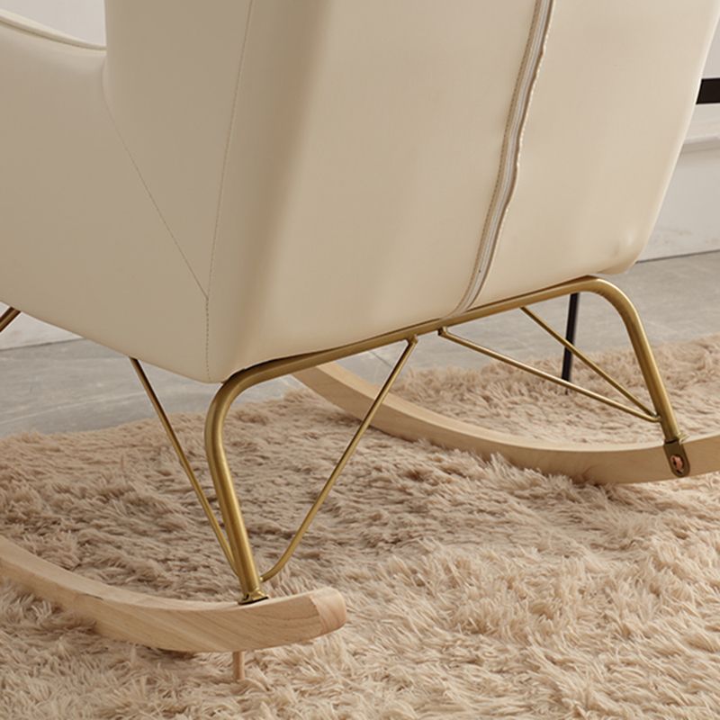 Chaise à bascule de canapé simple