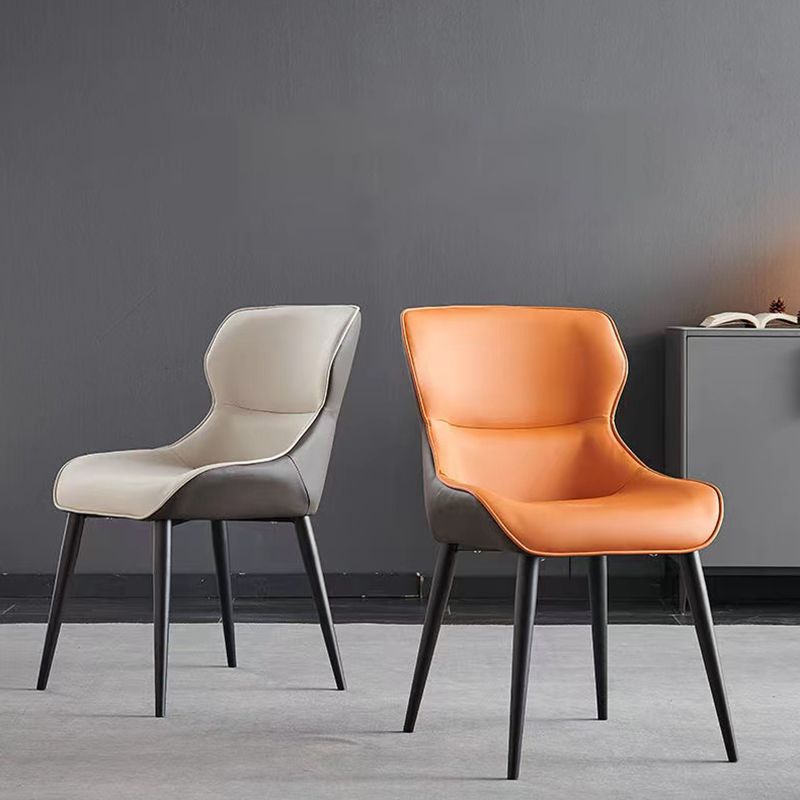 Sedie da pranzo in pelle finta moderna gambe in metallo nero
