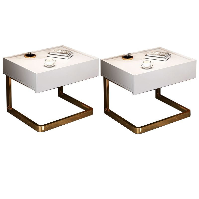Tiroirs comprenant une table de nuit glamour glamour avec 1 tiroir