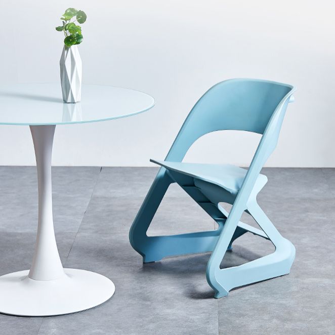 Minimalist Style Plastic Dining Armless Chairs Open Back Dining Side Chairs Clearhalo ' kitchen&dining_furn' 'Dining Chairs' 'Dining Tables & Seating' 'dining_chair' 'furn' 'furn_dining_chair' 'Furniture' 'furniture_dining_chair' 'Kitchen & Dining Furniture' 'kitchen' 1200x1200_c7e25bbe-5e9c-4c7d-b3f4-a1269abe15d6