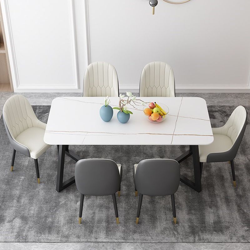 焼結された石の長方形ダイニングテーブルダブルペデスタル付きモダンダイニングルームテーブル