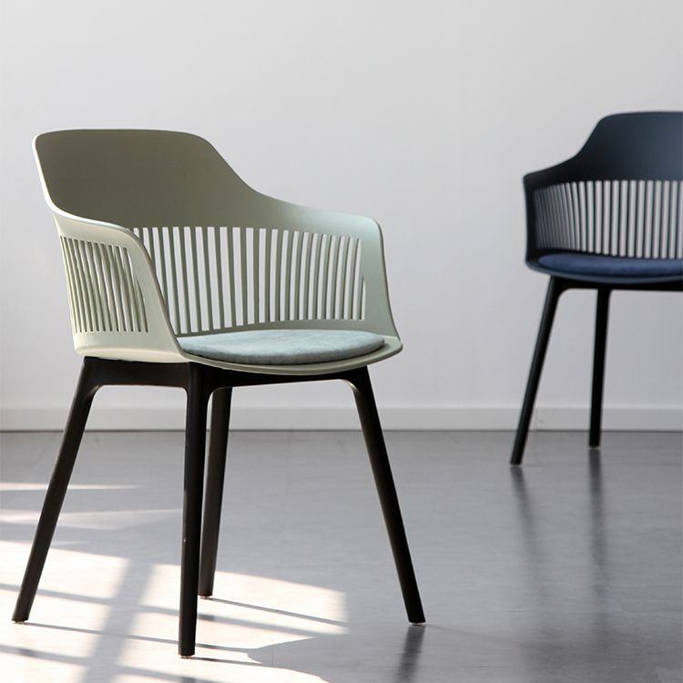 Nordic Style Plastic Dining Room Chair Windsor Back Side Chair for Home Use Clearhalo ' kitchen&dining_furn' 'Dining Chairs' 'Dining Tables & Seating' 'dining_chair' 'furn' 'furn_dining_chair' 'Furniture' 'furniture_dining_chair' 'Kitchen & Dining Furniture' 'kitchen' 1200x1200_c80f6dfc-2509-4087-8ebc-eba51186a366