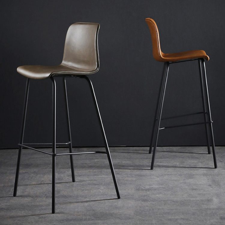 Contemporary Bar Stool Armless Leather Low Back Counter Chair with Footrest and Iron Base Clearhalo 'Bar Furniture' 'Bar Stools' 'bar_stools' 'furn' 'furn_bar_stools' 'furniture_bar_stools' 'Kitchen & Dining Furniture' 'kitchen&dining_furn' 'kitchen' 'kitchen_furn' Furniture' 1200x1200_c8143a15-4982-40bc-ab19-820333c631f1