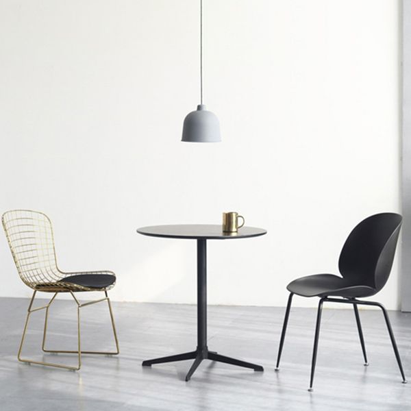 Metal Traditional Luxury Round Dining Table Manufactured Wood Indoor Table for Kitchen Clearhalo ' dining_table' 'Dining Tables & Seating' 'Dining Tables' 'furn' 'furn_dining_table' 'Furniture' 'furniture_dining_table' 'Kitchen & Dining Furniture' 'kitchen&dining_furn' 'kitchen' 'kitchen_dining_table' 1200x1200_c82dd5da-7dca-4a3b-b32d-b25121b7daac