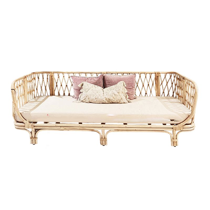 Stoffsofa in leichter Brone -Rahmen tropisches Sofa mit Lolsterkissen