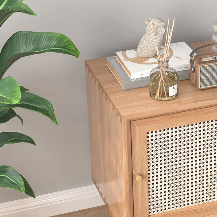 Portes d'armoires de chevet en bois massif comprenant une table de nuit moderne avec des jambes