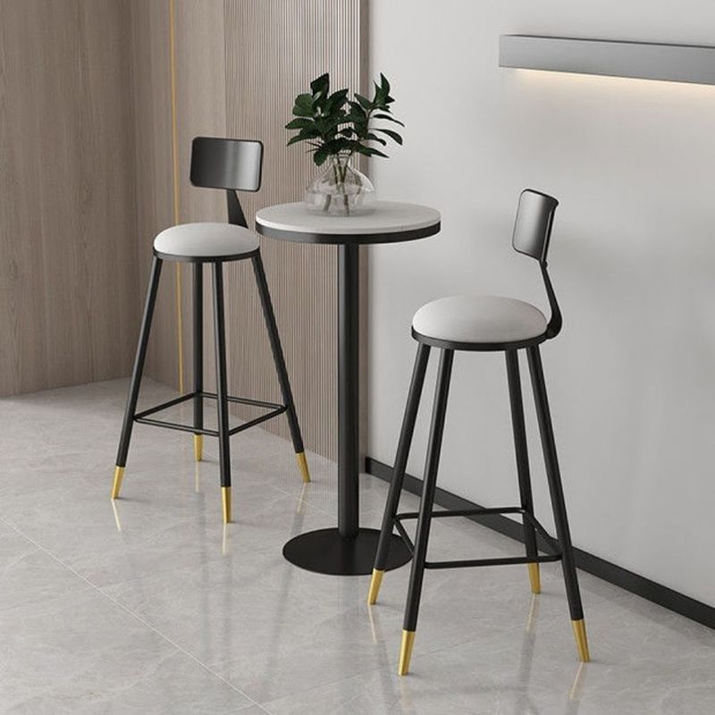 Industrial Bar Table Dining Table with Pedestal Base for Kitchen Living Room Clearhalo 'Bar Furniture' 'Bar Tables' 'bar_tables' 'furn' 'furn_bar_tables' 'Furniture' 'Kitchen & Dining Furniture' 1200x1200_c871a318-3b9a-4c62-bae0-26ba2fe35e7d