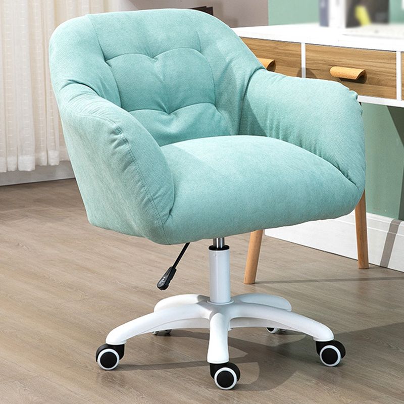 Roues de fauteuil accent en cuir PU Armes incluses chaise pour le salon