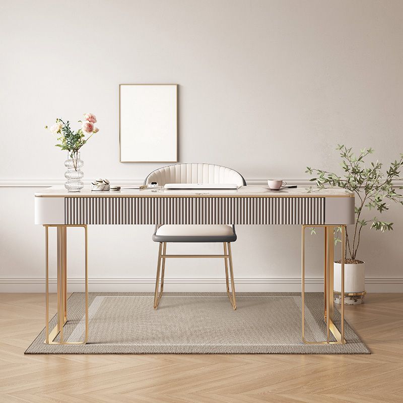 Escritorio de oficina de metal rectangular escritorio de piedra estilo glam con 3 cajones