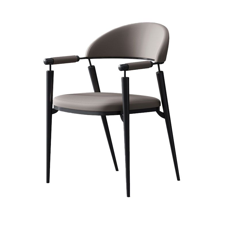 Silla de brazo estilo glam silla de comedor de metal abierta para la cocina